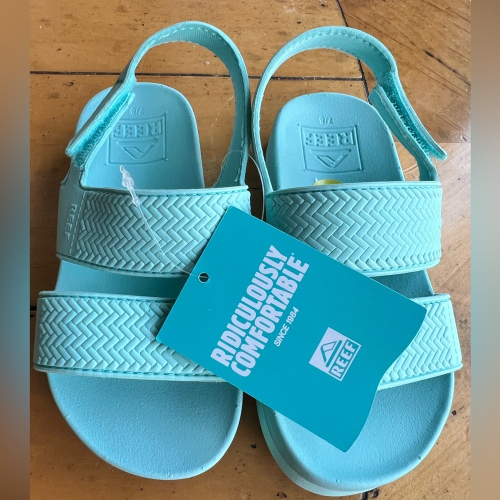 Reef Water Vista Velcro-Strap Sandals